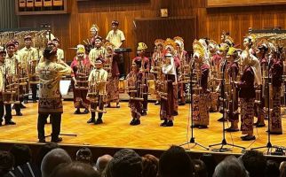 Gita Swara Nassa Angklung Tampil Memukau di Napoli, Apik! - JPNN.com