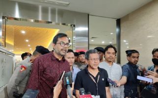 Rocky Gerung Tegaskan Ucapannya Kritikan pada Pemerintah - JPNN.com