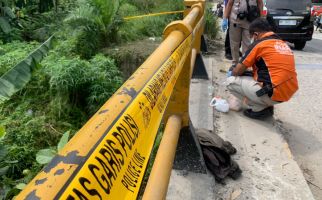 Pria Tewas di Bawah Jembatan Sungai Sibam Ternyata Dibunuh Abang Kandung - JPNN.com