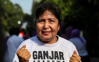 Ikut Senam Sehat Bareng Kowarteg di Surabaya, Ibu Ini Mengaku Terinspirasi Ganjar - JPNN.com