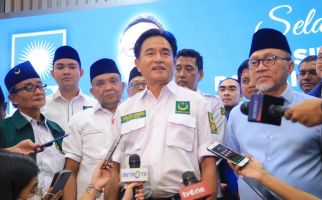 Prabowo Disarankan Pilih Yusril Sebagai Jalan Tengah - JPNN.com
