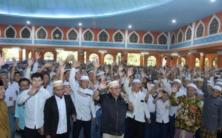 OSO Memotivasi Santri Ponpes Al Ashiriyyah Nurul Iman: Jangan Takut Berjuang, tidak Boleh Minder - JPNN.com