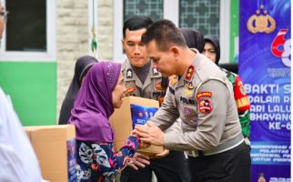 Peringati HUT ke-68 Lalu Lintas Bhayangkara, Korlantas Polri Gelar Bakti Sosial Serentak - JPNN.com