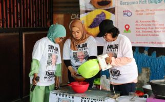 Menyejahterakan Warga, Mak Ganjar Sulsel Fasilitasi Pelatihan Pembuatan Kue Bolu Bibir - JPNN.com