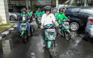 Mardiono Berikan Bantuan 10 Unit Motor Untuk Kader PPP di Aceh - JPNN.com