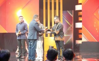Pos Indonesia Raih Penghargaan Bergengsi Prominent Award 2023 - JPNN.com