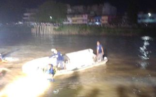 2 Pelajar SMAN 1 Rengat yang Tenggelam di Sungai Pagar Ditemukan Tewas - JPNN.com