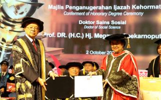 Megawati Terima Gelar Doktor HC dari UTAR, Malaysia, Prananda Prabowo: PDIP Bangga dan Berterima Kasih - JPNN.com
