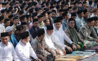 Merinding, Hujan Mengguyur Desa Ini Setelah Ganjar Salat Istisqa, Sandi Tak Menyangka - JPNN.com