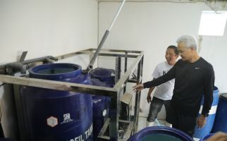 Memberdayakan Warga Kaki Gunung Gede, Ganjar Memprakarsai Pembangunan Pabrik Teh Premium - JPNN.com