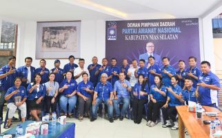 Barnabas Yusuf Hura Ajak Kader PAN Bersukacita Hadapi Pemilu 2024 - JPNN.com