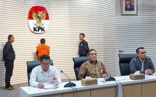 KPK Tahan Eks Wali Kota Bima Muhammad Lutfi - JPNN.com