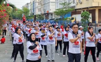 Brando Susanto Gelar Senam Sicita, Ribuan Warga Jakarta Utara Padati Kompleks Ruko Ancol - JPNN.com