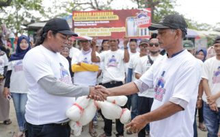 Sukarelawan Balad Ganjar Bantu Nelayan Tingkatkan Hasil Tangkapan - JPNN.com