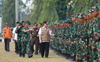 Pimpin Apel Kesiapan Penanganan Karhutla, Pj Gubernur Agus Fatoni Minta Personel Ditambah - JPNN.com
