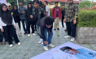 Ratusan Mahasiswa Riau Menandatangani Petisi Dukungan kepada Gibran Rakabuming - JPNN.com