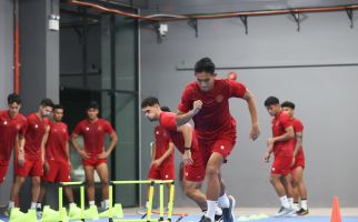 Australia vs Timnas Indonesia: Rizky Ridho Waspadai 2 Hal Ini - JPNN.com