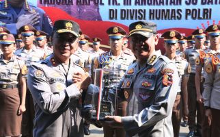 Irjen Sandi Beri Pembekalan Tentang Humas kepada Taruna Akpol Angkatan 56 - JPNN.com