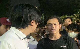 Polisi Membebaskan 15 Mahasiswa yang Ditahan Saat Demo Jokowi Pengkhianat Reformasi - JPNN.com