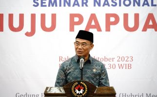 Menko PMK Sebut Pemuda Papua Terbukti Mampu Jadi Penggerak Kemajuan - JPNN.com