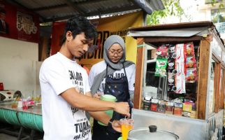 Warung Gotong Royong Milik Ganjar Milenial Bantu Tingkatkan UMKM di Jabar - JPNN.com