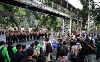 BEM Nusantara Gelar Aksi Serentak, Tolak Putusan MK yang Memuluskan Langkah Gibran - JPNN.com