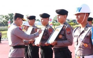 Mencoreng Nama Baik Polri, Enam Personel Polda Kaltara Dipecat Secara Tidak Hormat - JPNN.com