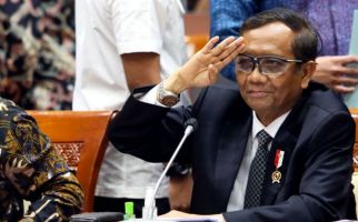 Jokowi Menyetujui Permohonan Mahfud MD, Lalu Titip Pesan - JPNN.com