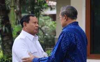 SBY Datang ke Kediaman Prabowo, Kasih Masukan Soal Tantangan Kepemimpinan  - JPNN.com