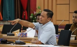 Panggil Pansel Dirut BRK Syariah, DPRD Riau Beri Peringatan Tegas - JPNN.com