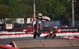 Seri Pamungkas Supermoto Race 2023: Rebut Pole, Tommy Mengungguli 2 Pembalap Eropa - JPNN.com