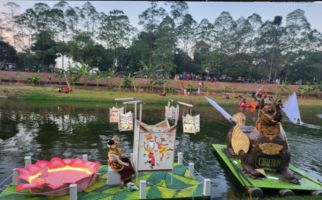 Pawai Lumbung Sungai Menyemarakkan Penutupan Pekan Kebudayaan Nasional 2023 - JPNN.com