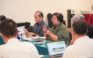 Menteri Siti Nurbaya Mengevaluasi Efektivitas Kerja Urusan Konkurensi LHK di Daerah Otoritas IKN - JPNN.com