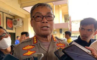 Viral Istri Curhat Dianiaya, Brigadir RRS Ditahan Propam Polda Riau - JPNN.com