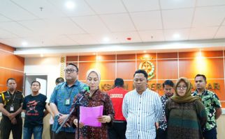 Kejari Makassar Tetapkan 4 Tersangka Korupsi Pembebasan Lahan Pengelolaan Sampah - JPNN.com