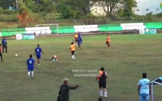 Pingsan saat Main Bola, Bupati Halmahera Selatan Meninggal Dunia - JPNN.com