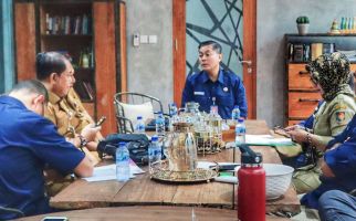 Kemendagri Gandeng Hanung Bramantyo Garap Film Pembangunan Desa - JPNN.com