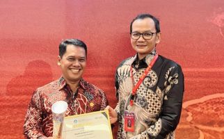 Kemendikbudristek Anugerahkan Academic Leader Award 2023 kepada Rektor Untar - JPNN.com