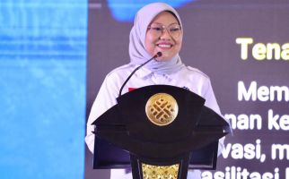 Menaker Ida Fauziyah Berharap Penerima Bantuan TKM Kembangkan Usaha Berbasis Digital - JPNN.com