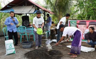 Dapat Pelatihan Pengolahan Pupuk Organik dari Pandawa Ganjar, Petani di Lombok Tengah Senang - JPNN.com