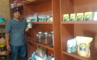 Kopi Akar Wangi di Desa Wisata Makin Tumbuh dengan Program BRI 'Klasterku Hidupku' - JPNN.com