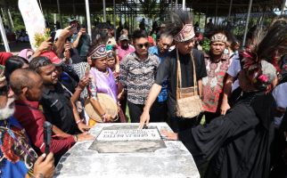 Ganjar Pranowo Kunjungi Pulau Mansinam, Tempat Bersejarah di Papua - JPNN.com
