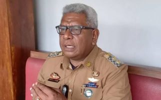 Lepas dari Kasus Korupsi, Johannes Rettob Diaktifkan Kembali sebagai Wabup Mimika - JPNN.com