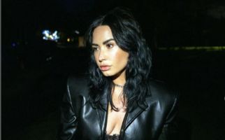 Enam Tahun, Hubungan Demi Lovato dengan Sang Pacar Kandas - JPNN.com