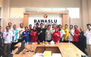 Bawaslu Minta Parpol Peserta Pemilu 2024 Segera Turunkan APK - JPNN.com