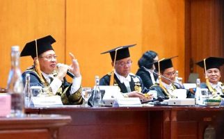 Uji Mahasiswa Doktor Universitas Terbuka, Bamsoet Dukung Penerapan Smart City di Indonesia - JPNN.com