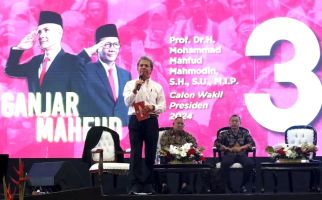 Baliho Bobby Nasution Pakai Baju Dinas Bersama Prabowo Bakal Dilaporkan - JPNN.com