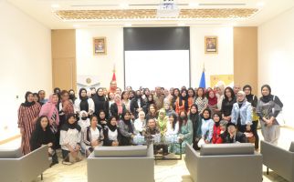 Sekjen Kemnaker Sosialisasikan Manfaat Baru Jaminan Sosial ke PMI di Uni Emirat Arab - JPNN.com