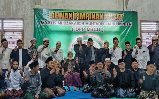 Ulama Karismatik Banten: Saya, Abuya Muhtadi Mendukung Ganjar-Mahfud - JPNN.com