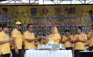 Ratu Tatu Chasanah: Tanpa Guru tidak Akan Ada Pemimpin di Indonesia Ini - JPNN.com